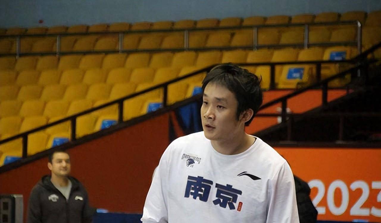 丁彦雨航面对旧主得0分,却发文感谢山东球迷,句句令人泪目!