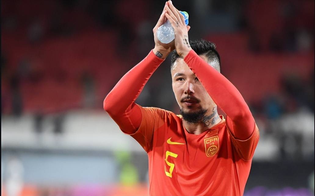 国足vs韩国,范志毅乐观估计三七开,建议扬科维奇最好慎用一人_张琳芃