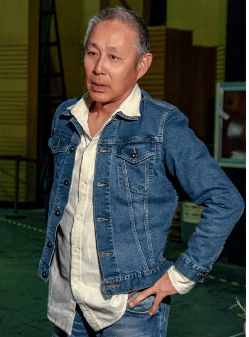 68岁陈道明头发胡子已全白,网友感叹:偶象真的老了_明星_显得_因为