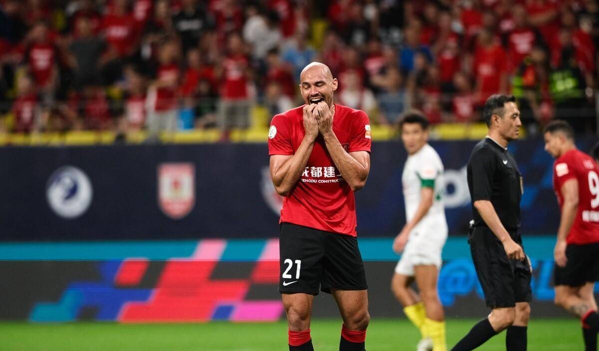 「专访」费利佩:成都蓉城是一支很好的球队,明年我们为冠军而战_奥伊