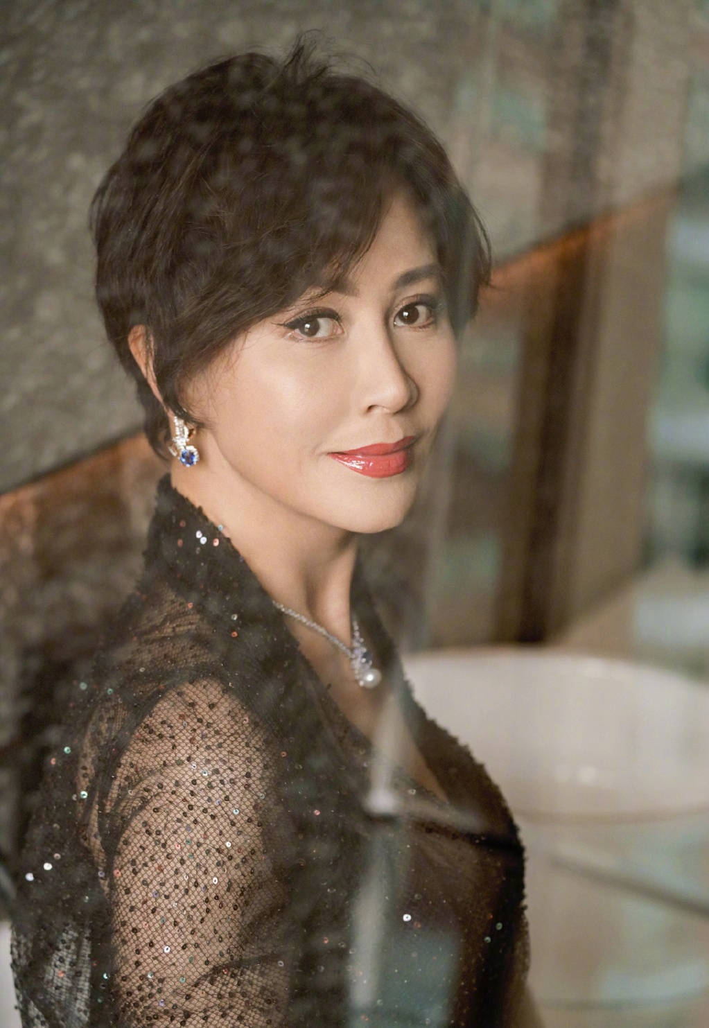 越老越有韵味——58岁刘嘉玲的性感之谜!_魅力_年龄_岁月