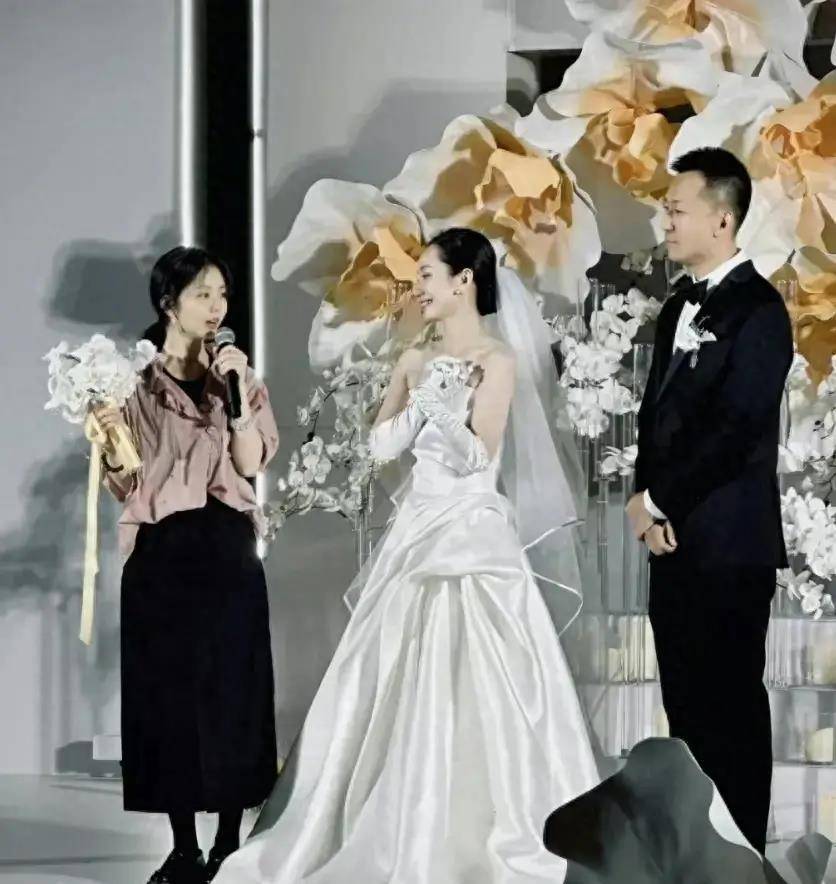 韩乔生和董卿的结婚照图片