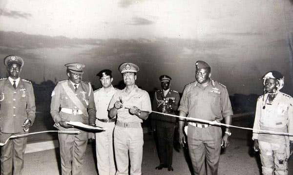 惊心动魄,叹为观止的恩德培营救人质行动_劫机_阿明_分子