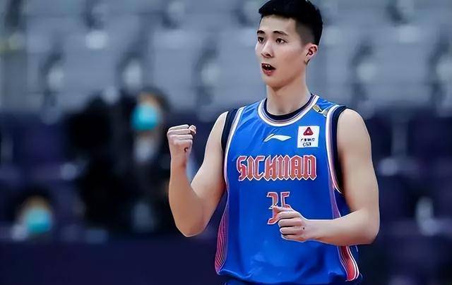 与cba名帅联手,全力冲击nbl总冠军!_朱松伟_球员_阵容