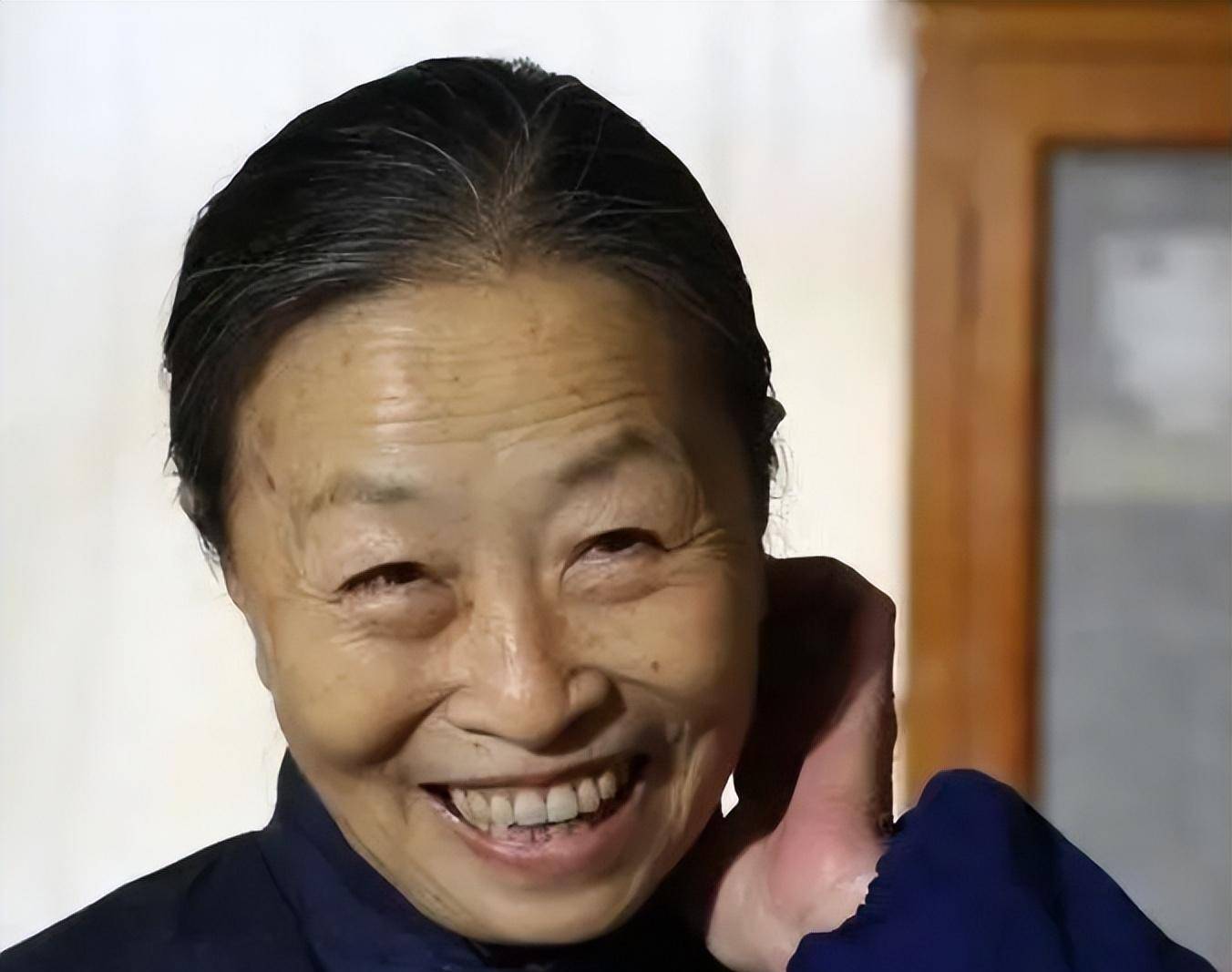 临终前不将遗产留给儿子,却托付给了胡歌?张少华为何这样做?