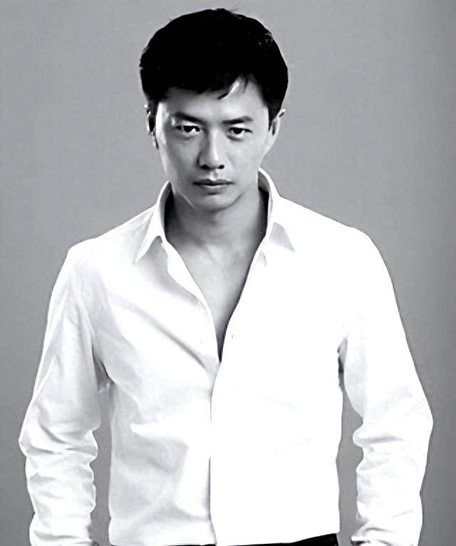 段奕宏:因戏结缘与中村幸子相恋21年,0绯闻,被称为"戏妖"_中戏_表演