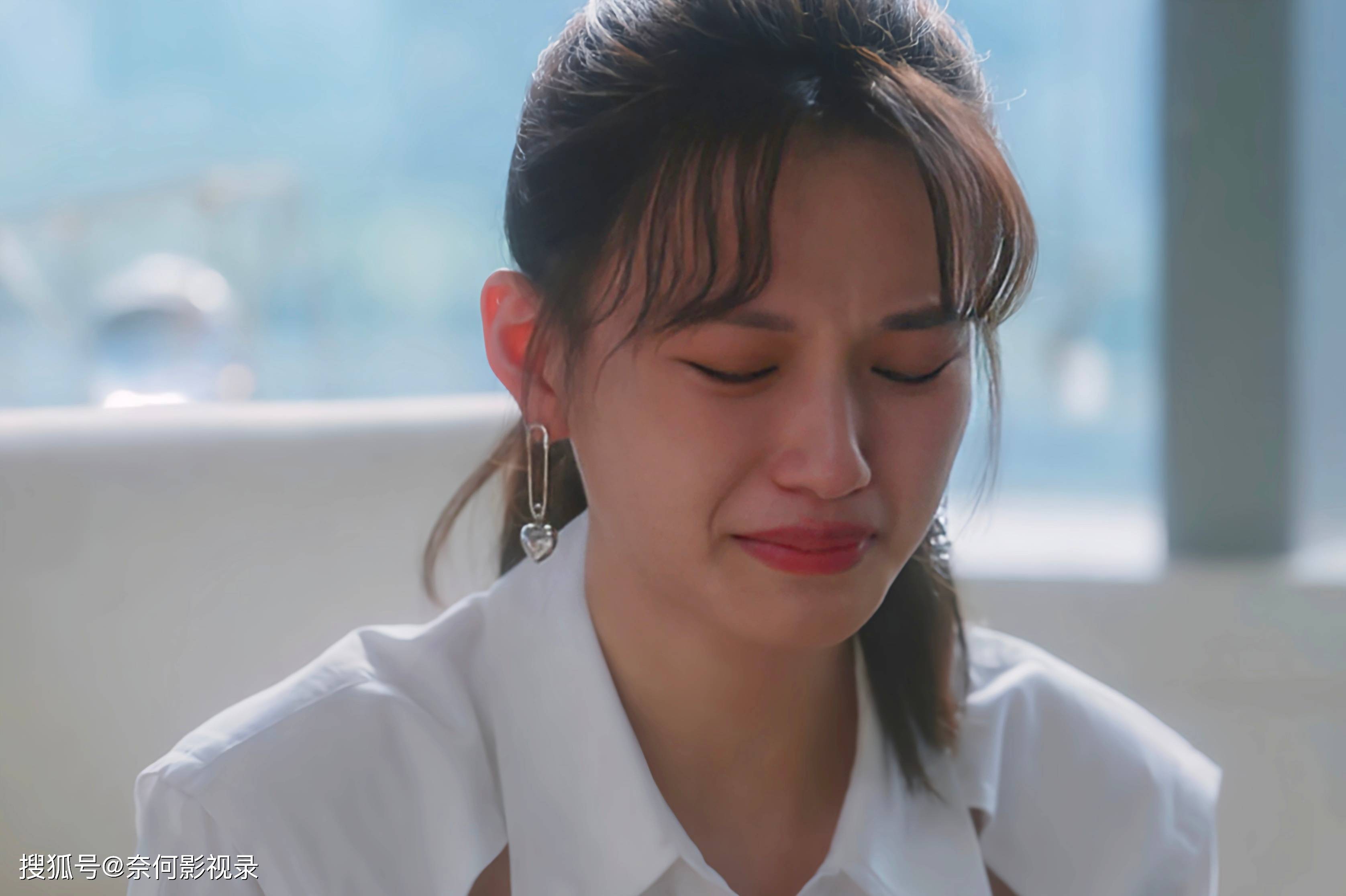 《无所畏惧》隐藏剧情:温莉资产过亿,兰兰成名媛,陶正大祸临头_罗英