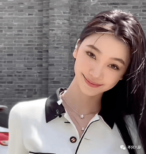 马思唯_易梦玲_马师
