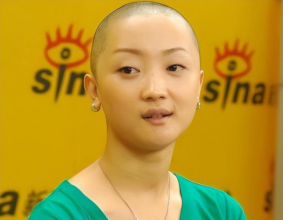 张瑶:20岁选秀夺冠,剃光头与蒋雯丽飙戏,两次"逼婚"圈内大佬_音乐