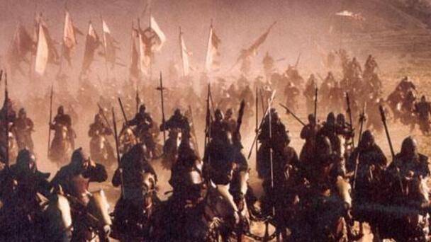 海面上靠近大陆的区域都已经冻上了,这时候觉华岛已经不再是高枕无忧