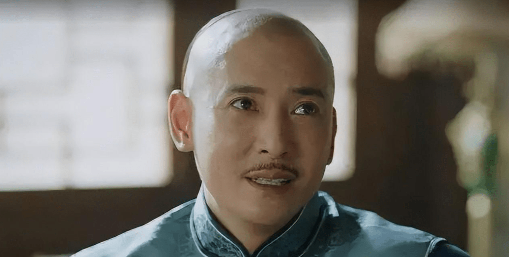 皇恩浩荡:悔悟的君王赦免忠臣就在尹嘉铨走向刑场时,都城里忽然传出一