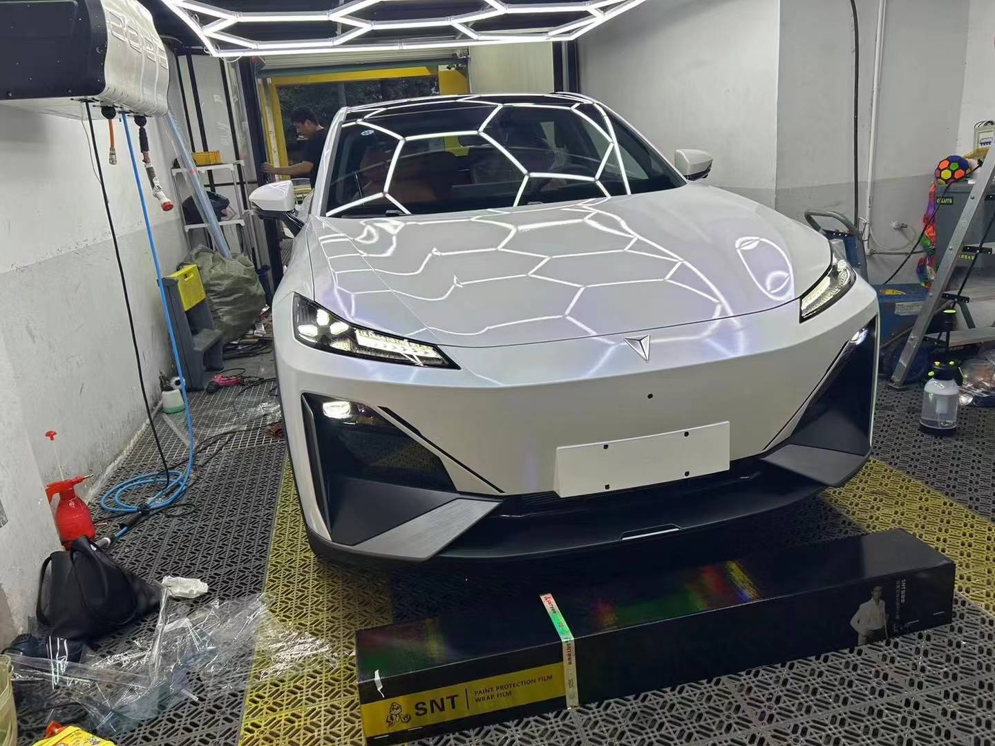 长安s7舒耐特改色膜钻石白魅蓝,自然又与众不同蓝色光芒_搜狐汽车