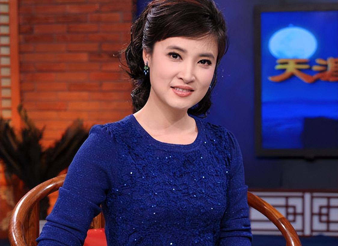 桑晨:"被迫"成为央视主持人,人气不及李红,却是央视资深元老_时候