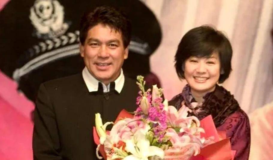 结论朱时茂,丛珊,方超等演员在记忆的场景中银幕前后交织,谢晋导演的