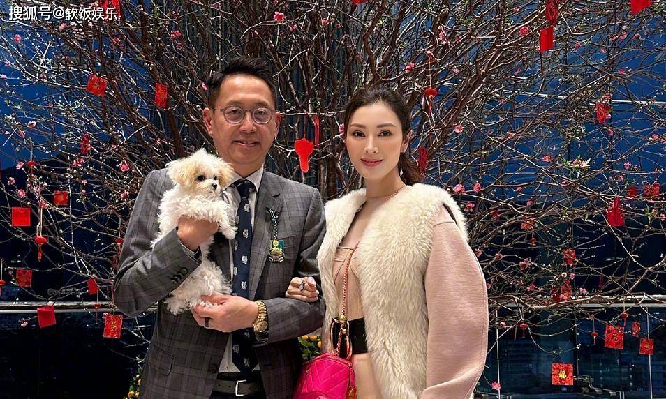 53岁李嘉欣庆祝结婚15周年!