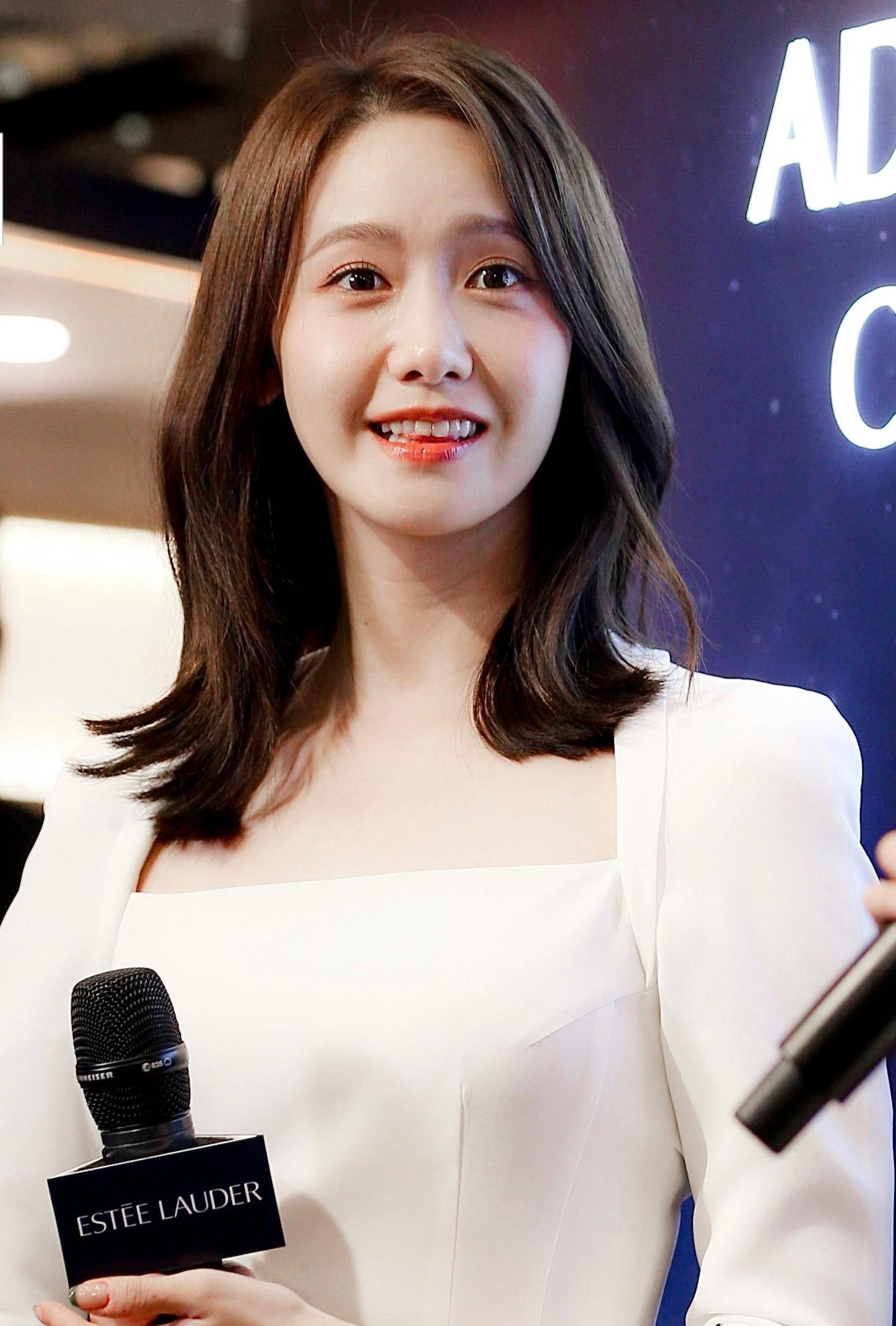 "韩国女神"林允儿:花一般的纯净面孔,不愧为少女时代的门面_中国_形象