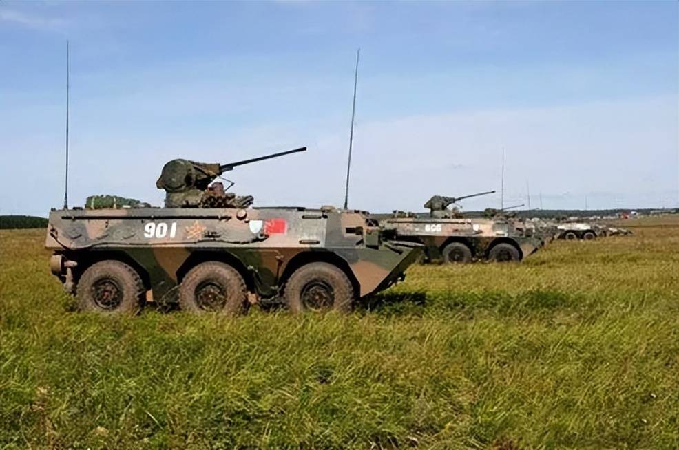 09轮式步兵战车,超过2000辆,4个不同阶段,到底有多强?