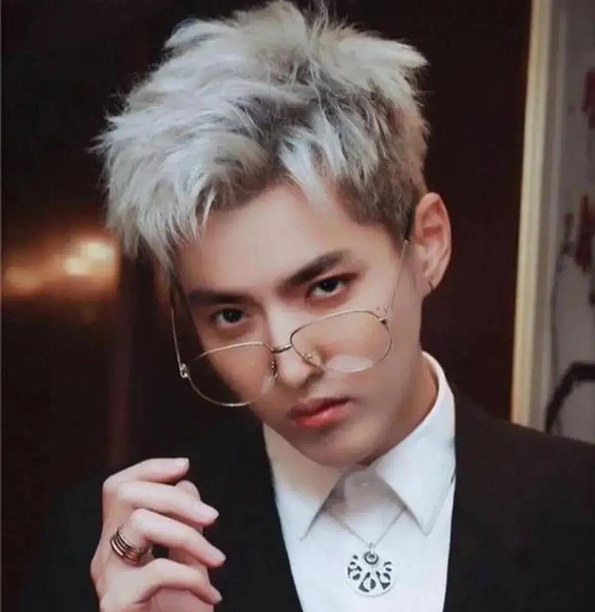 吴亦凡凉了!涉事颜值博主"都美竹"发声再次火出圈!_杜美珠_判决_网友