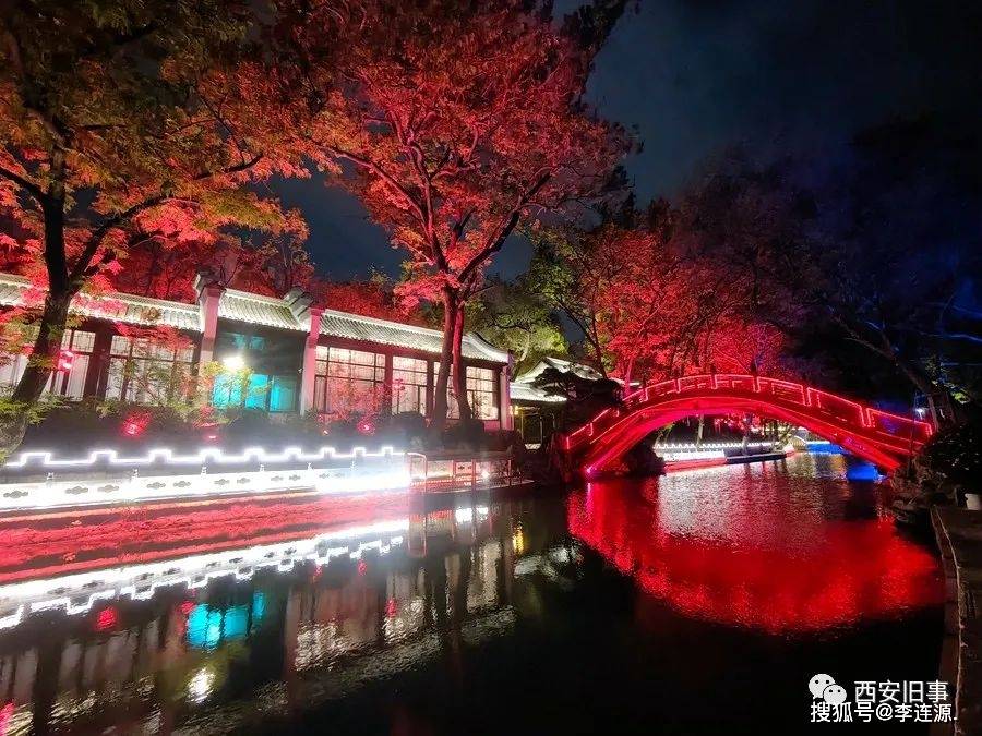 飞雪堆盘脍鱼腹,明珠论斗煮鸡头",扬州的淮扬菜,是烟火气里的诗情画意