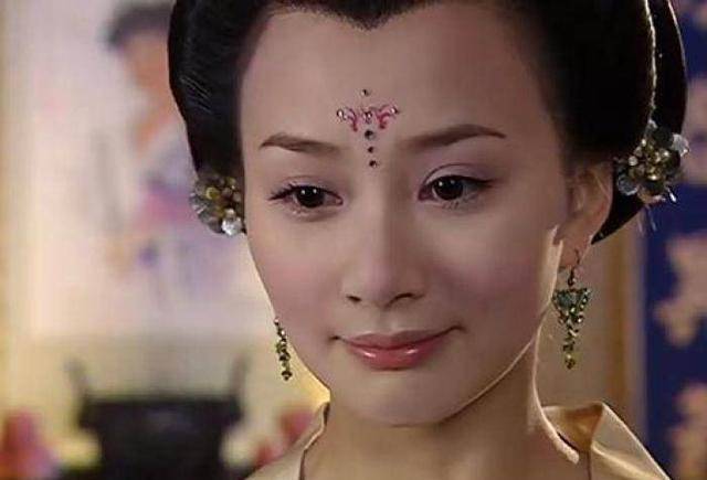 只因她还有一心愿未了_李煜_赵光义_周女英