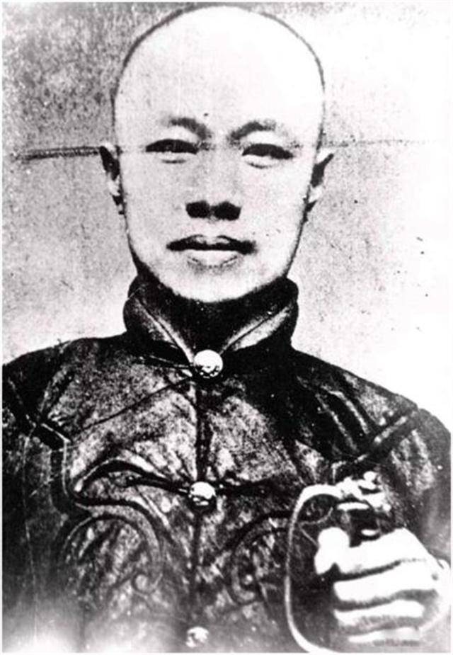 刘静庵而在刘静庵与周苍柏等人筹划起义行动时,变故出现了.