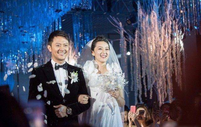 艺人印小天被五假美女骗婚损失千万,还失去了儿子_赵颖燕_父亲_母亲