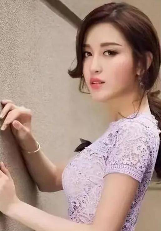 她花了11年从普通女生蜕变成越南女神,堪称神级翻身!