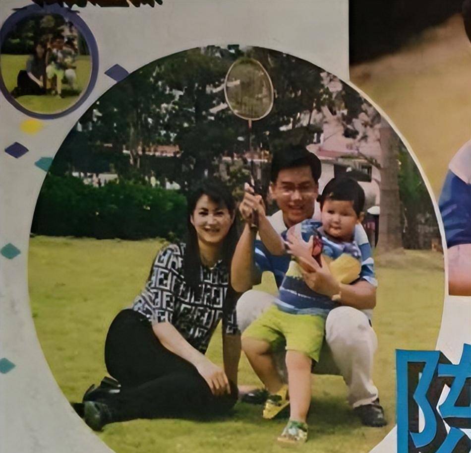 广东台主持人陈维聪的全家福,与妻子姚姗一别8年,女儿已经28岁_姚珊