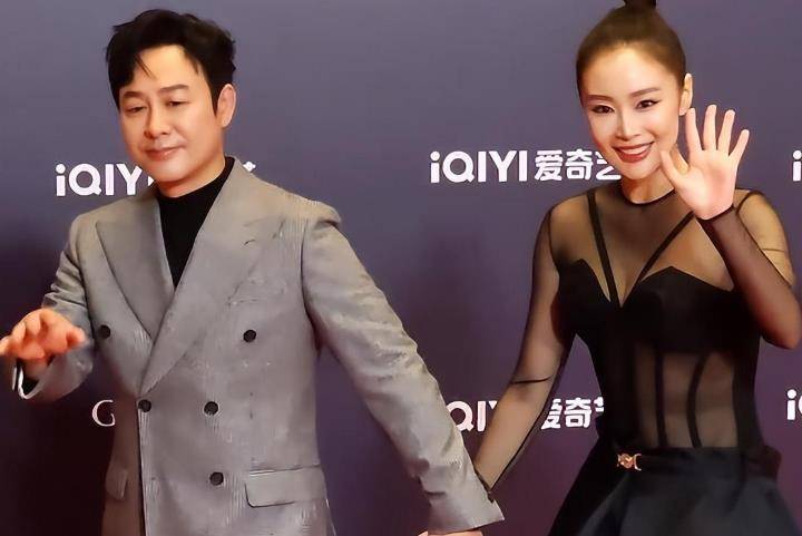 杨幂神表情,白鹿不理张凌赫,狂飙剧组惹争议_高野_魏大勋_张颂文