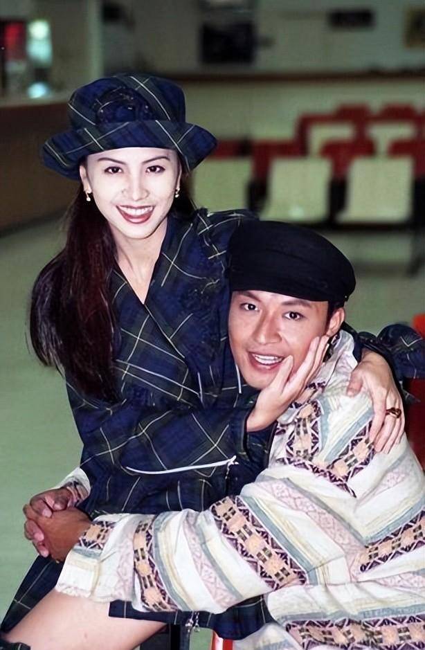 见到于莉的马景涛,这次似乎真的见到了他的白月光,他就按照于莉的吩咐