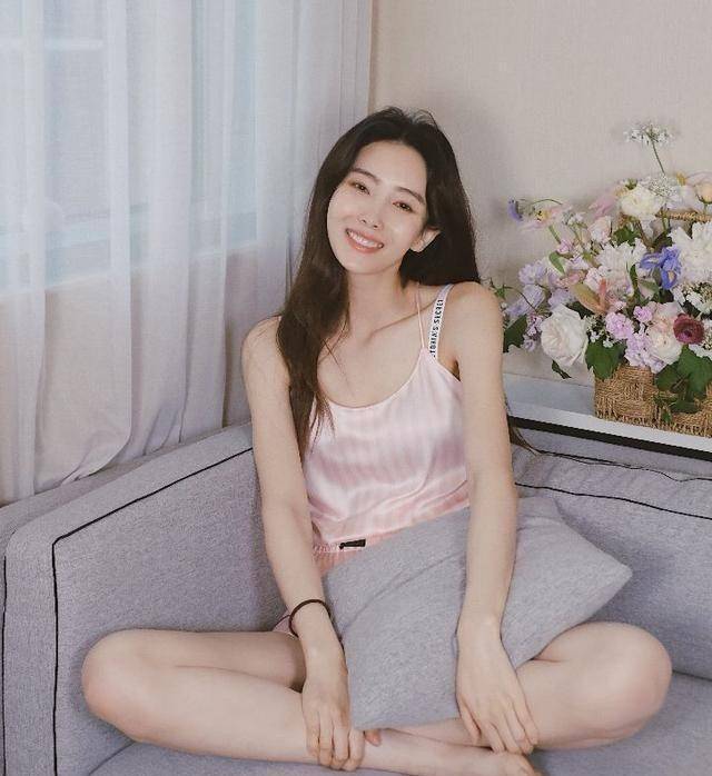 这10位女星的出场,才叫眉目如画姿容绝世_观众_哈尼克_美女