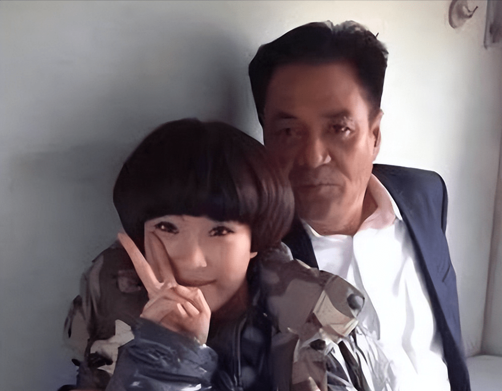 尤勇智:后悔打班主任耳光,和教授妻子的甜蜜时光让他忘记许晴