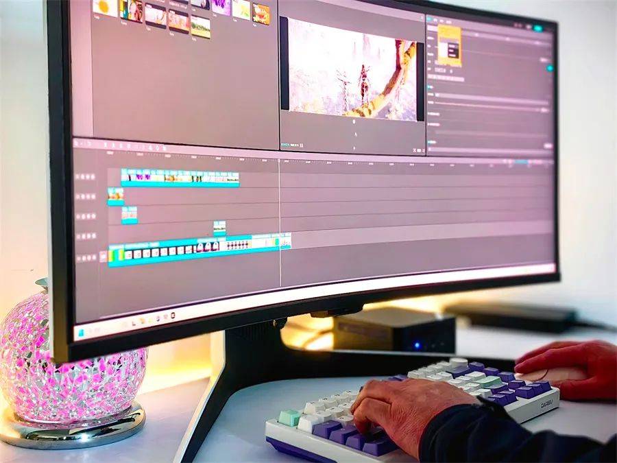 懂显示器的为什么选带鱼屏,不吹不黑说说雷鸟Q8显示器使用感受