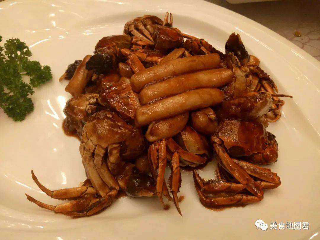 案,碟,点四大名厨,推出了诸如炖生敲,炖菜核,酒凝金腿,清炖鸡孚,鸭包