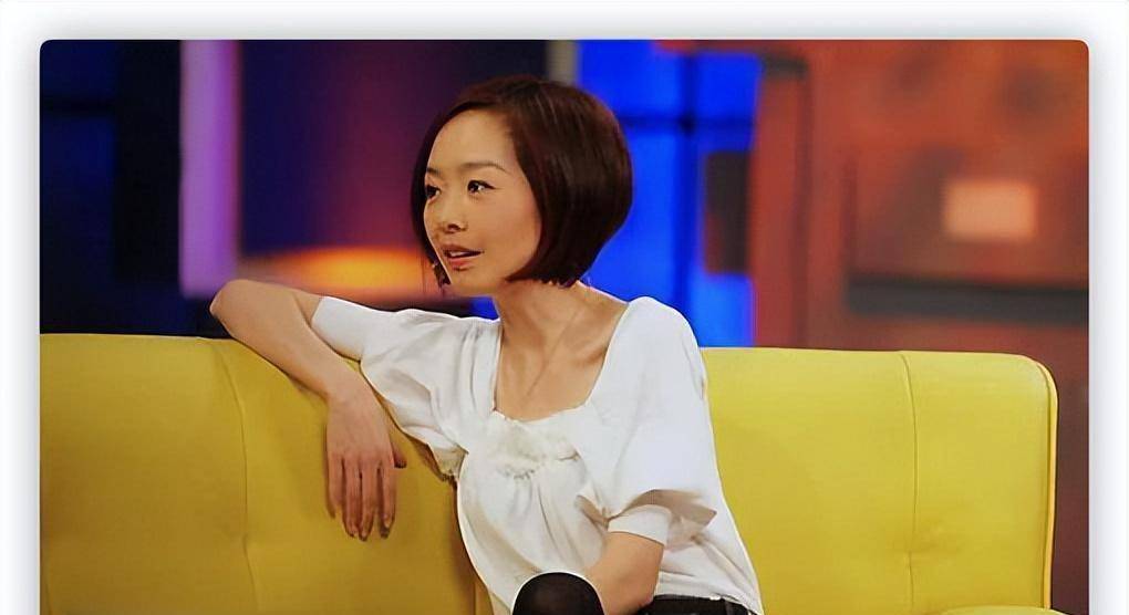 原来,陈鲁豫吃饭时平时咀嚼得很慢,就像一顿饭数米粒一样,因此被嘲笑