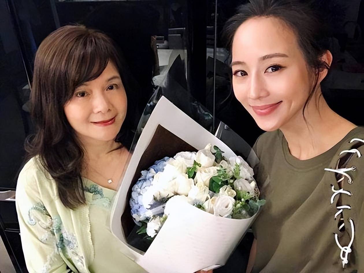 41岁张钧甯与柯汶利感情稳定,男方见女方家长时非常警惕_唐探_邱泽