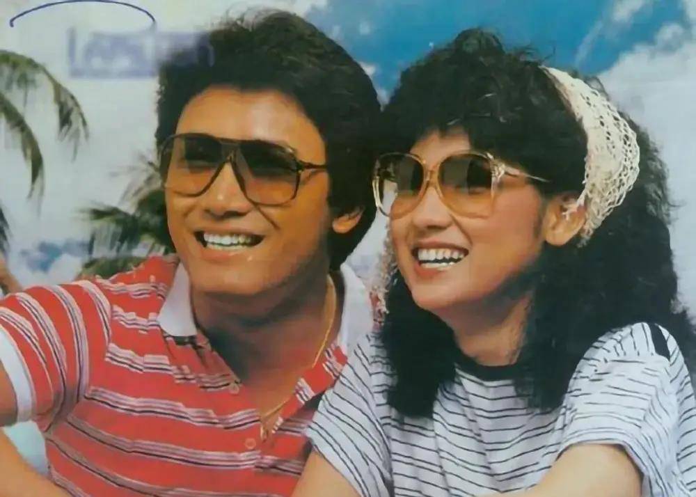 被星爷暗恋,被传插足梅艳芳害死翁美玲,今成人生赢家_戚美珍_苗侨伟