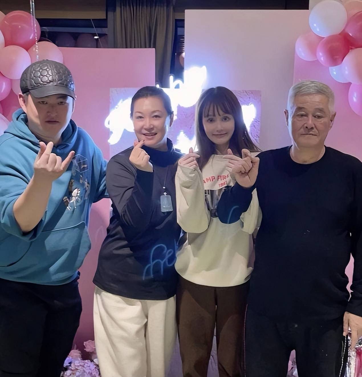 赵本山女儿赵玉芳:倒贴300万下嫁穷小伙,结婚15年被丈夫宠成宝_家庭