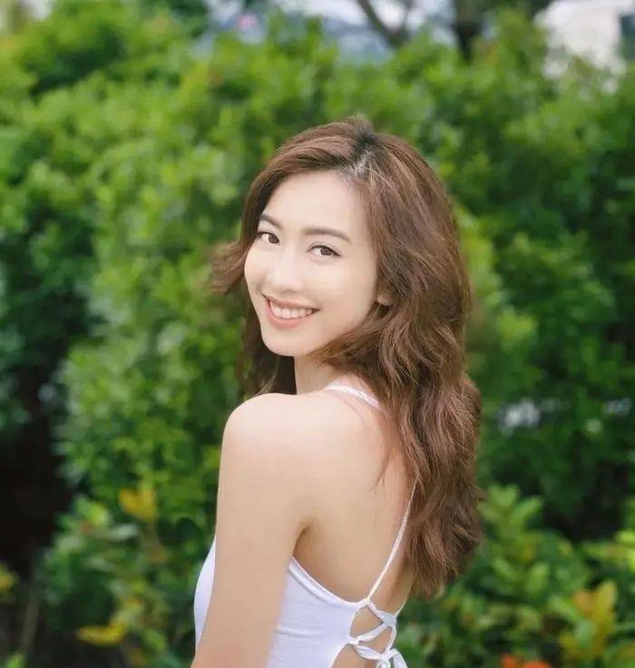 最甜港姐:退圈读博,做律师去了_朱千雪_香港_昆仑