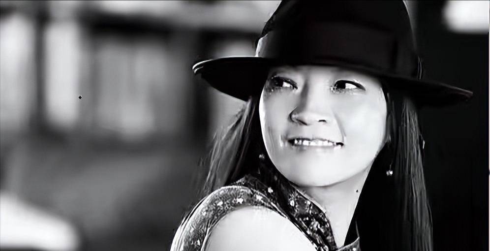 从农村丫头到"上海王",这位上海"梅艳芳"的人生堪称传奇_妓院_常力雄