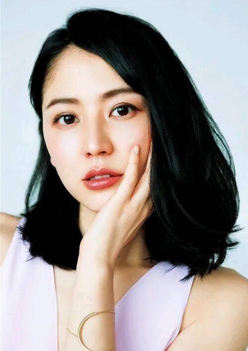36岁长泽雅美,性感丰腴如少女_日本_外貌_魅力