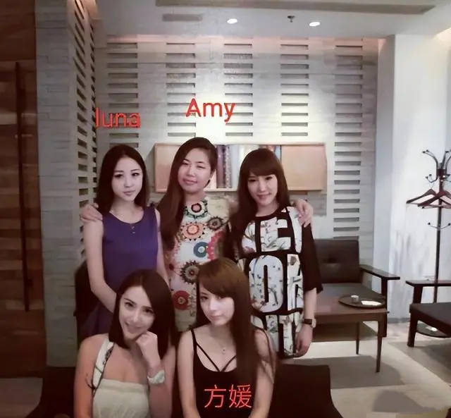 孟佳杨丞琳到场观礼,多细节曝光太有心_宣云_巴厘岛办_感情