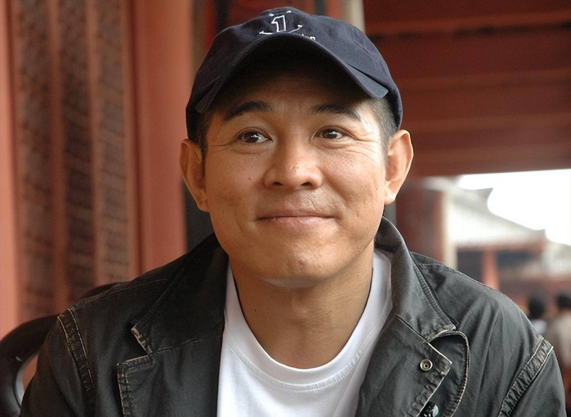 60岁李连杰已向太太交代后事,价值一亿的九眼天珠终成摆设_功夫_身体