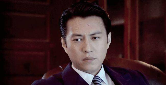 与分手女江珊相恋被嫌吃软饭,老干部靳东,39岁走红_生活_父母_姐姐