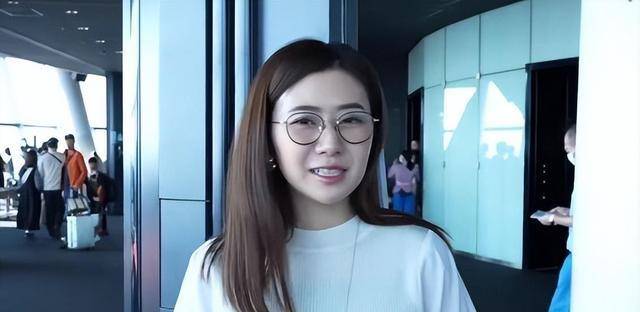 福原爱自曝行踪,近照已经瘦到脱相,江宏杰发感慨获亲姐点赞_家庭_孩子