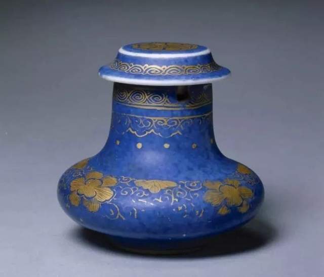 中国瓷器釉色大全_白釉_故宫博物院_釉面