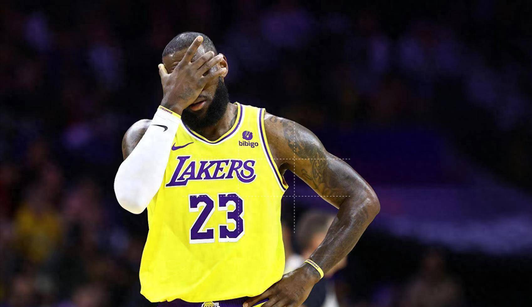 詹姆斯成历史出场王,但湖人历史最大分差惨败于76人!_比赛_篮球_防守