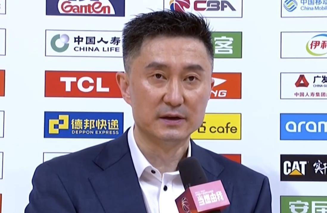 广东队消息:杜锋透露重要信号,两名旧将或回归,球霸官宣领证_周琦