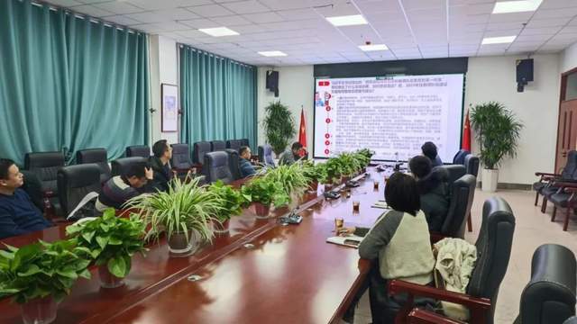 在谋略与憧憬中走向未来——曾军良总校长专题培训在河州中学举行