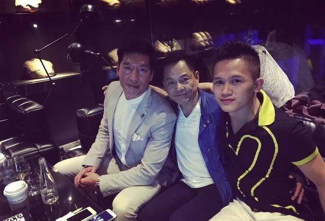 澳门两大势力,14k崩牙驹和赌王何鸿燊?谁的势力更大?_香港_黑帮_老大